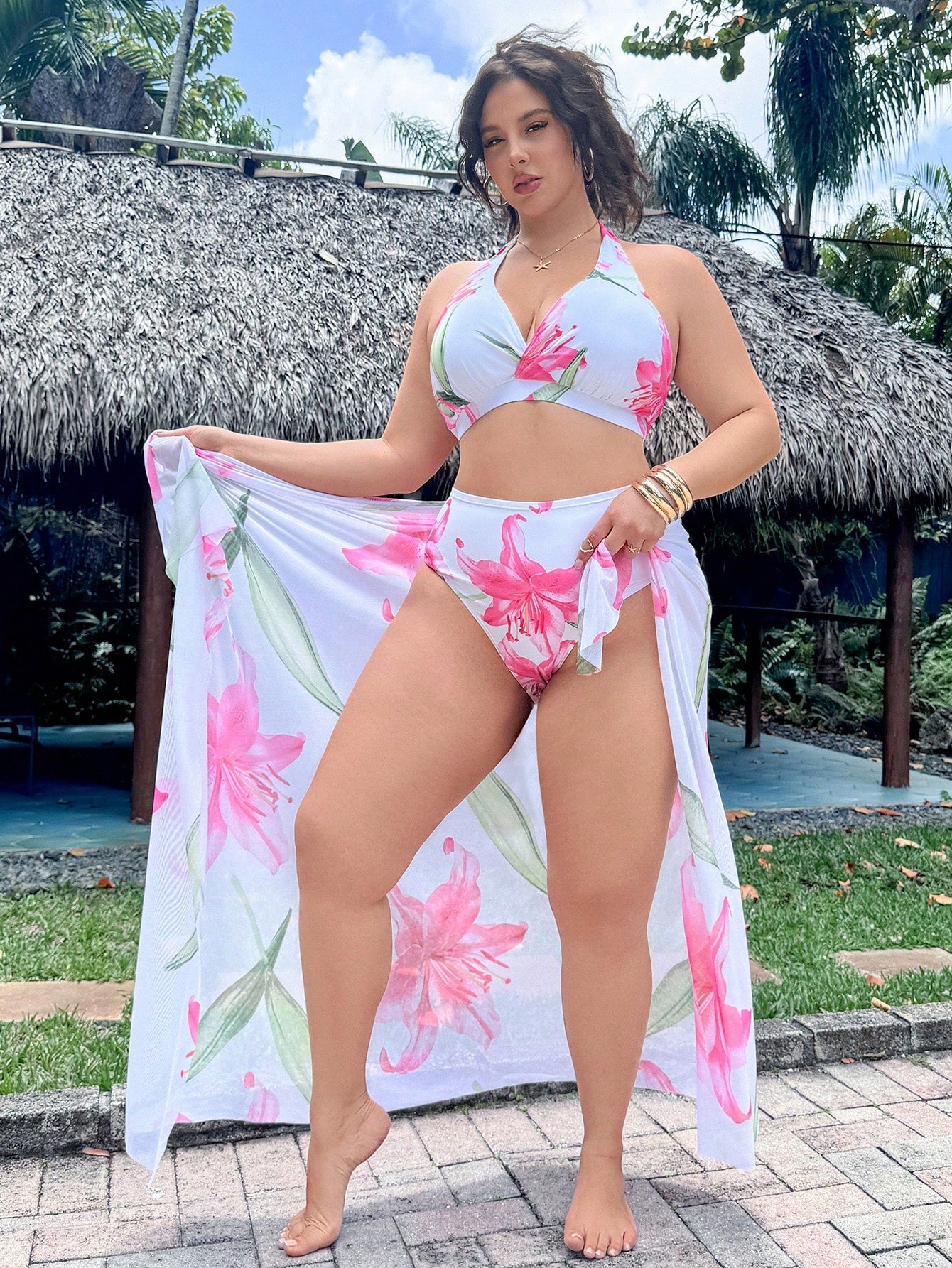 Swim Oasis Plus Size Women 3 PiecesRandom Digital Print Halter Neck Casual Swimming Pool Beach Elegant Swimsuit Set For Summer Beach Vacation