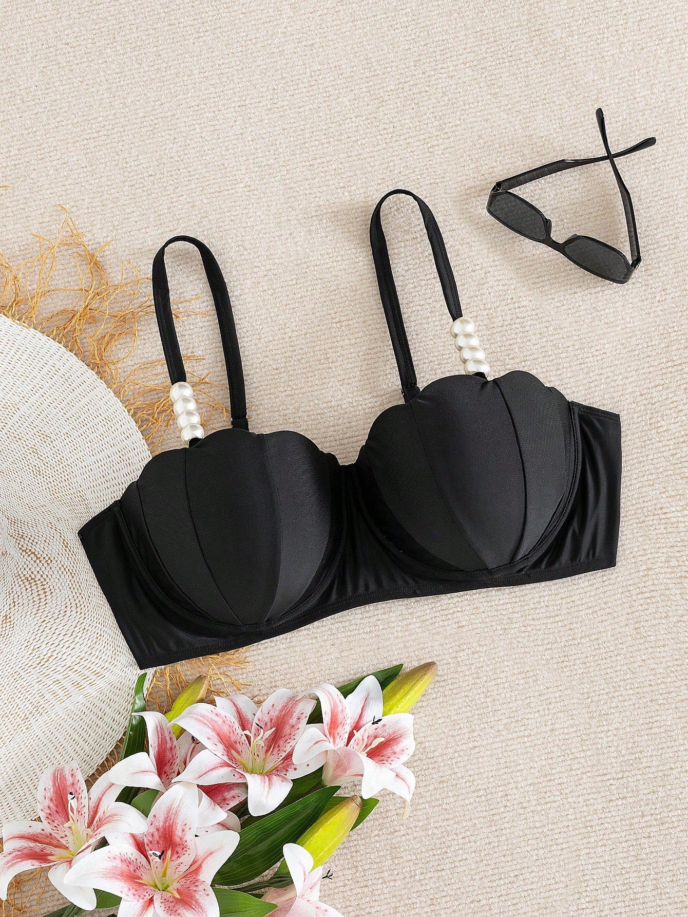 Swim Vcay Plus Size 1 Piece Seashell Supportive Underwire White Pearl Decor Swimwear Top, Suitable For Beach And Vacation In Summer