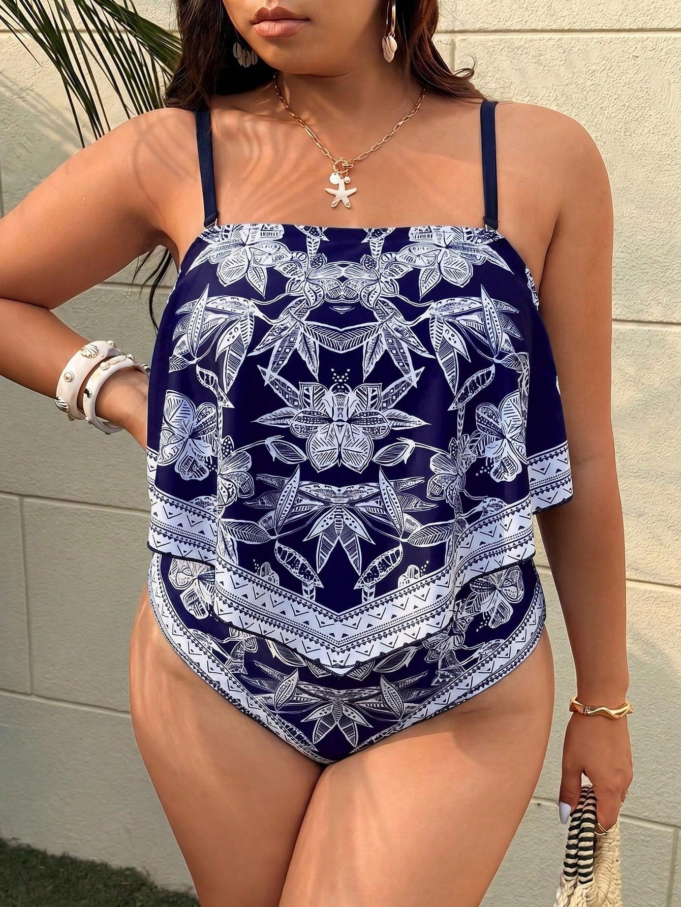 Swim Vcay Women's Plus Size 2-Piece Tankini Bikini Set,Blue & White Placement Print Scoop Neck Top & High Waist Triangle Bottoms,Boho Summer Vacation Holiday