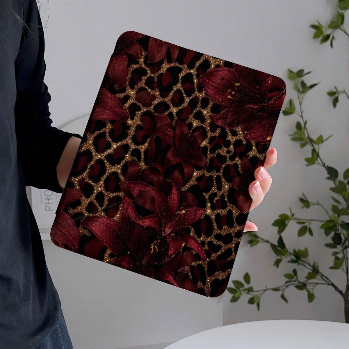 Tablet Case Burgundy Lily Leopard Pattern For 2026 New For Ipad Pro 13 M4/11 M2/Air M4 7 6/10Th 9Th Gen/Mini 7 6, Tablet Cover, Retro Wild Aesthetic, Durable Hard Shell, Scratch Resistant, Gift & Pers