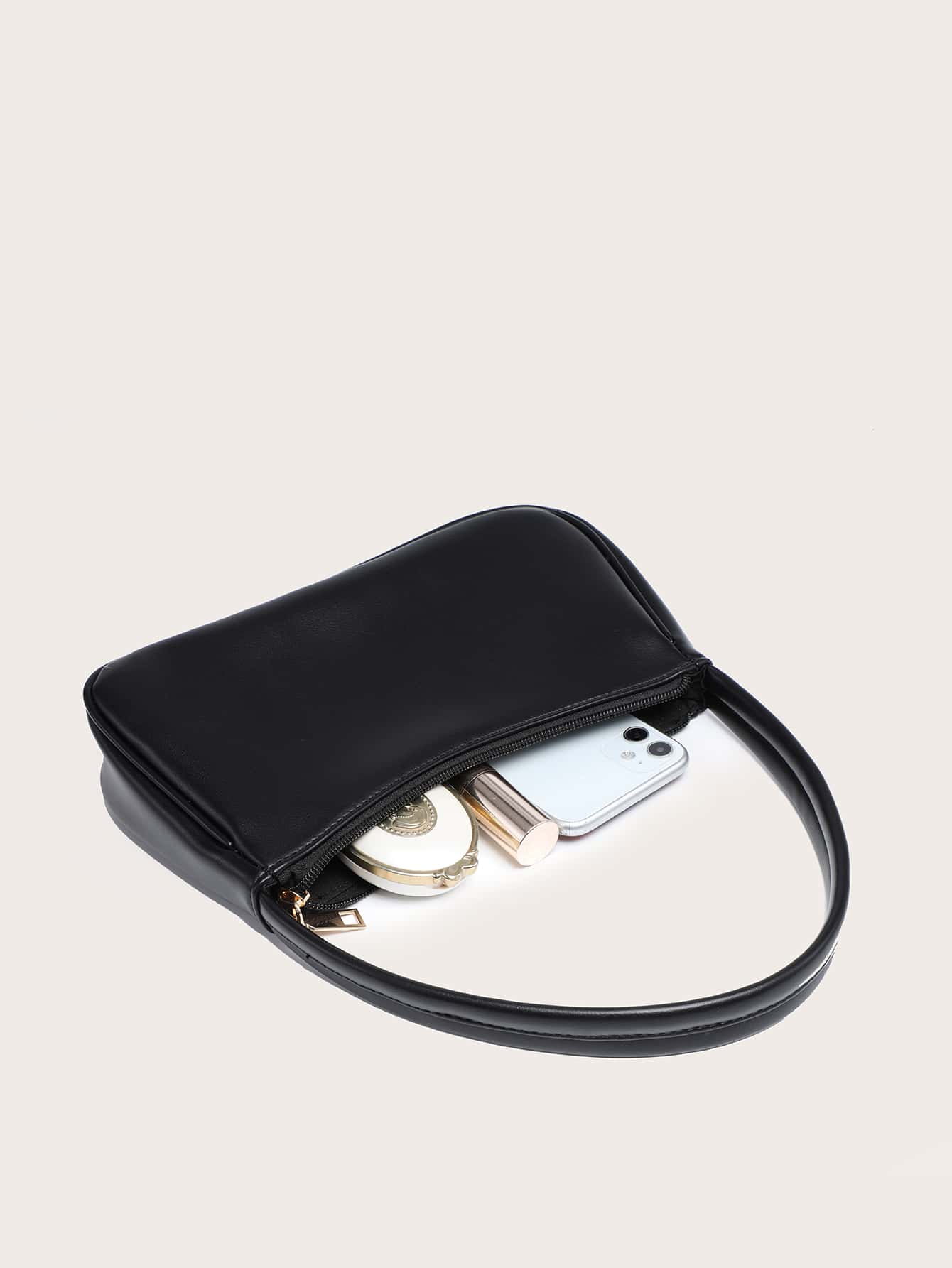 The Ladies' Shoulder Baguette Bag Is Solid Color, Compact, Lightweight, And Stylish, Suitable For Going Out.