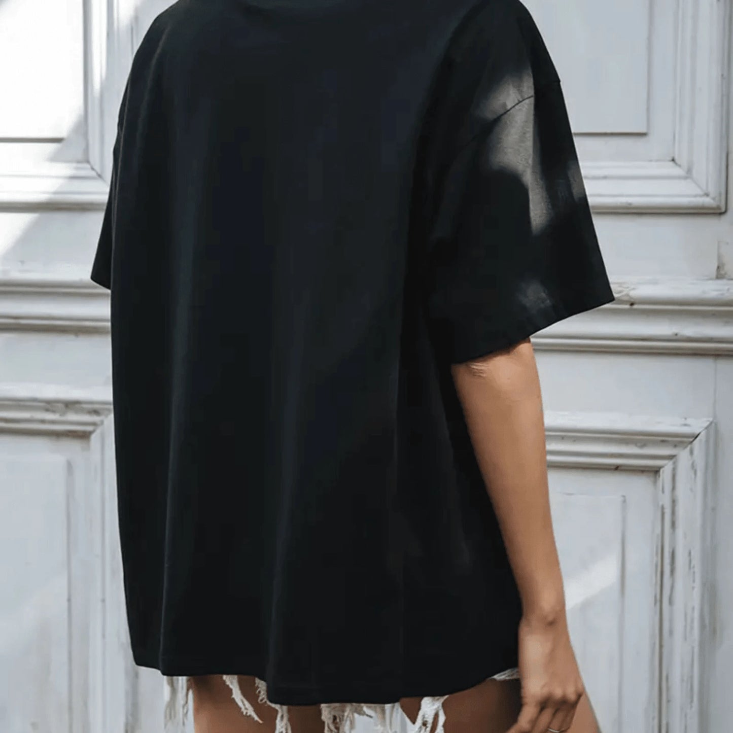 This Is Simply A T-Shirt For A Girl Who Loves Autumn. It's Comfortable, Breathable, And Stretchy, Perfect For Festive Occasions And Everyday Wear.