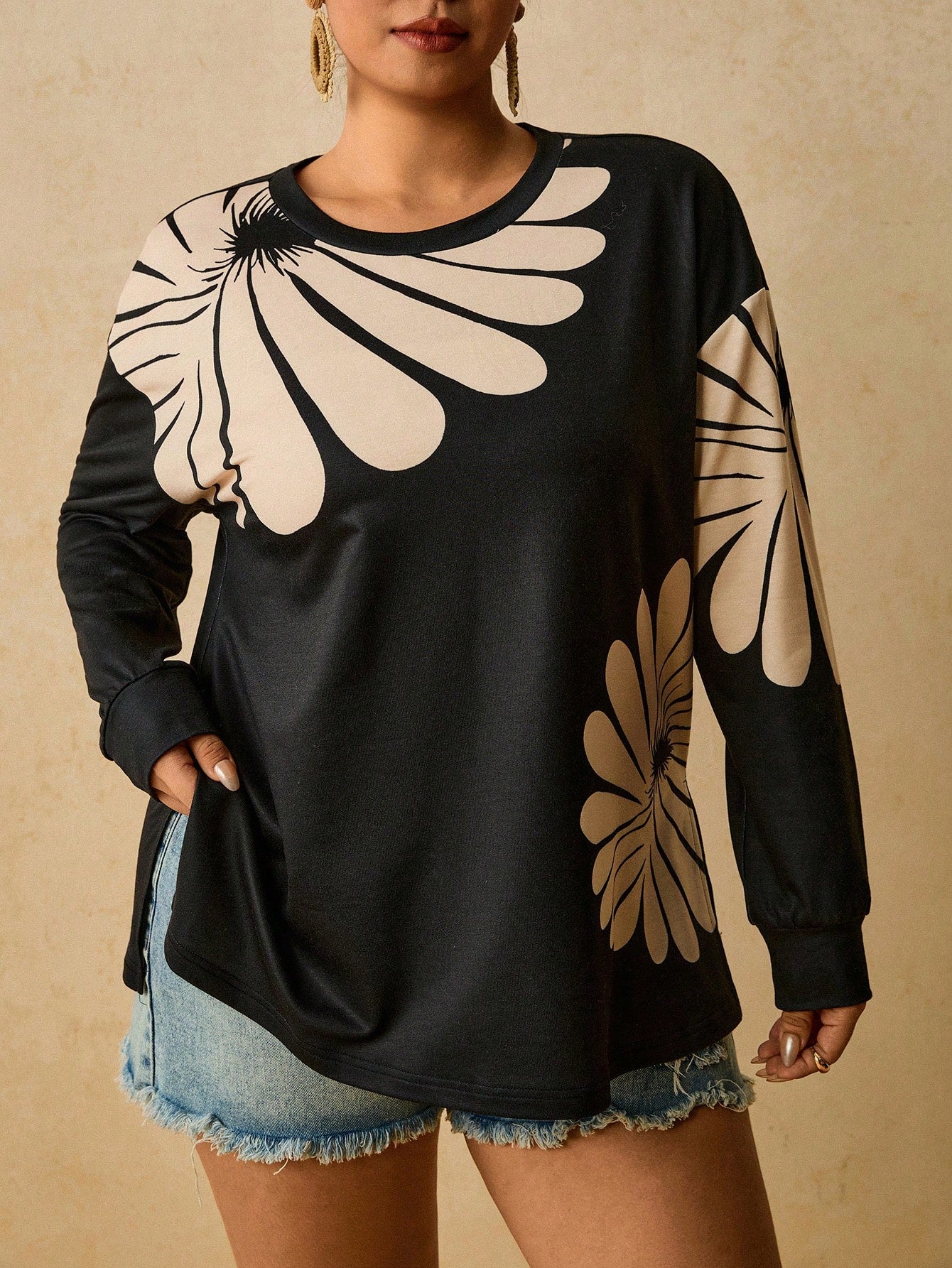 Travachic Plus Size Women's Black Casual Elegant Traditional Crew Neck Long Sleeve T-Shirt, Suitable For Autumn/Winter Formal