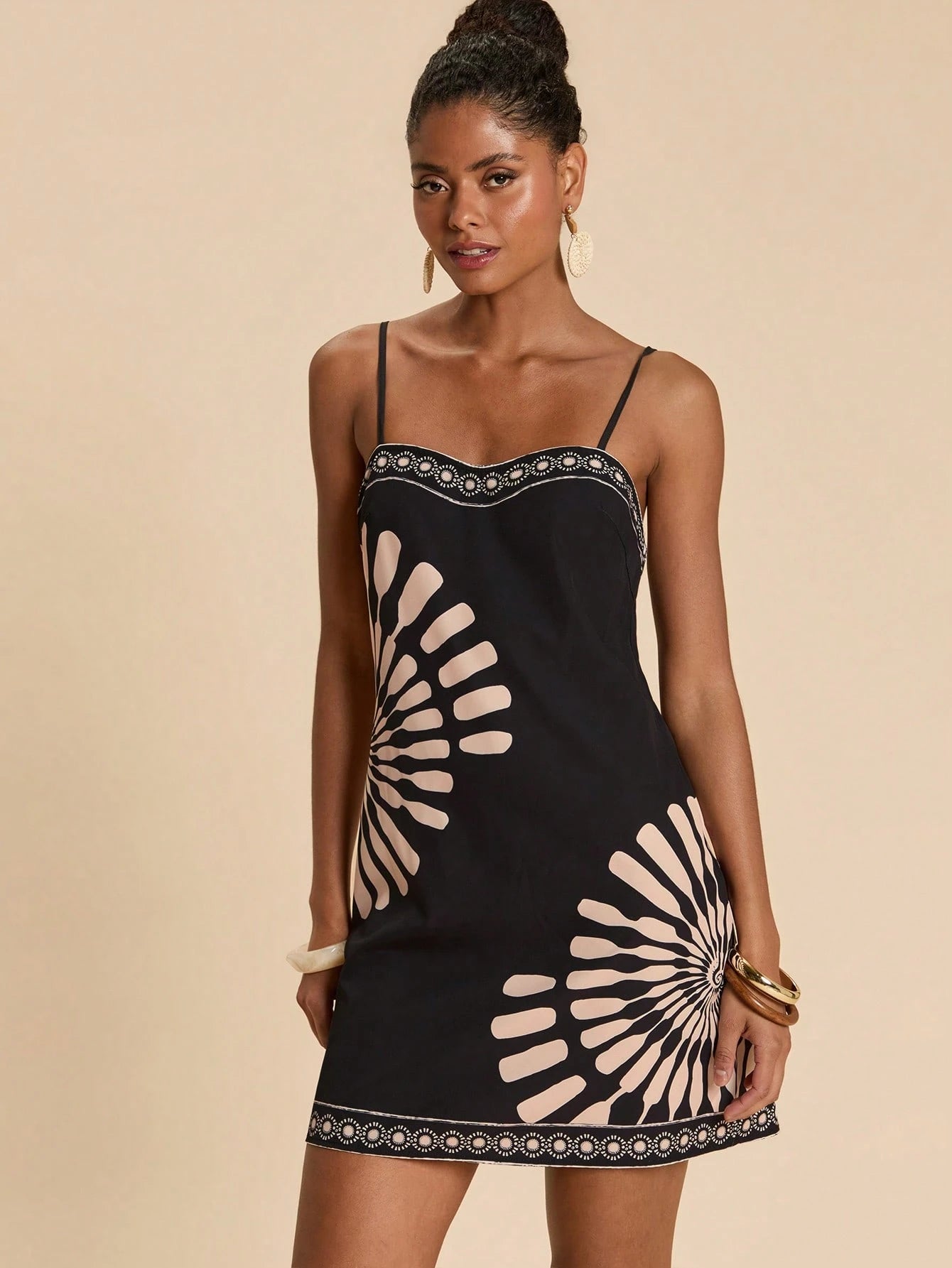 Travachic Vacation Casual 70s Retro Geometric Print Camisole Dress,Bohemia,Werstern,Tropical Parrot Pattern,Suitable For Summer Outfits,Women,Beach Black