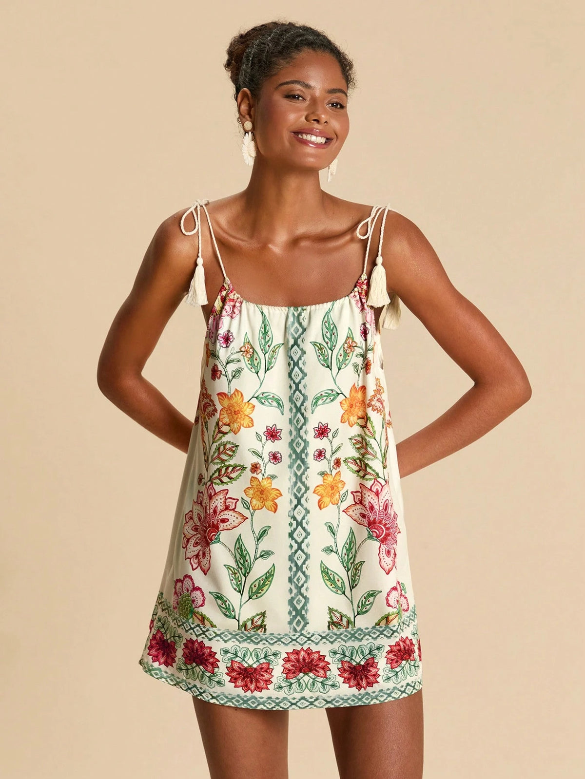 Travachic Women's White Floral Summer Boho Holiday Sleeveless Cover-Up,Beach Vacation Dress,Festival Party Elegant Casual Tropical Outfits,Mini Beach Skirt