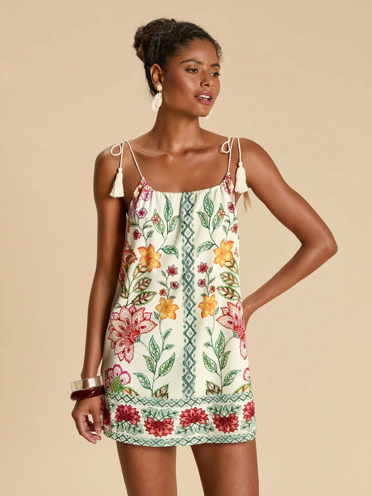 Travachic Women's White Floral Summer Boho Holiday Sleeveless Cover-Up,Beach Vacation Dress,Festival Party Elegant Casual Tropical Outfits,Mini Beach Skirt