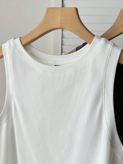 Tseoso 2 Packs Women's 95% Cotton Tank Tops- Black/White, Round Neck, Slim Fit, Softgirl, Sporty Casual