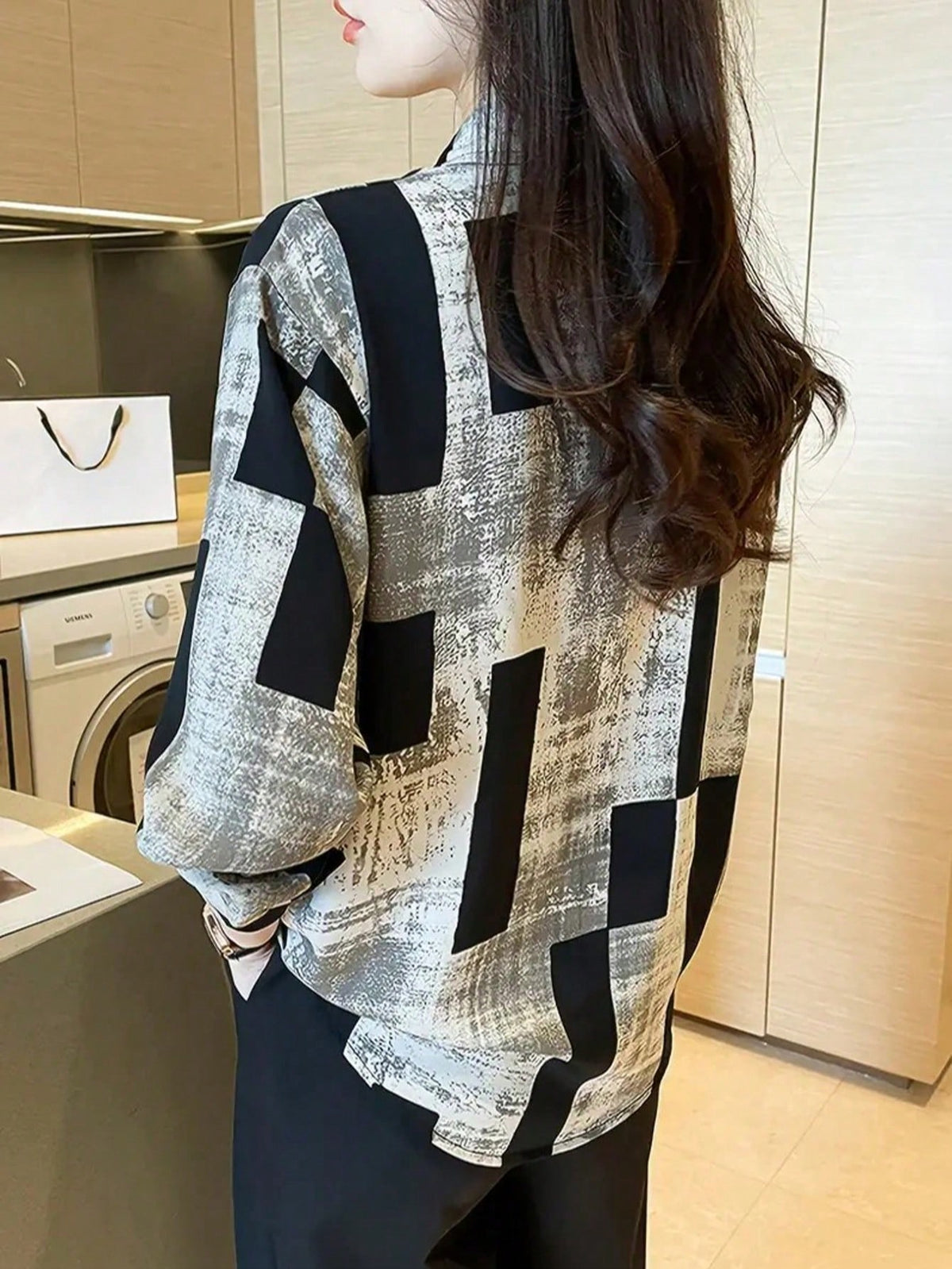 Women's Casual Geometric Print Single-Breasted Loose Shirt Vacation Spring
