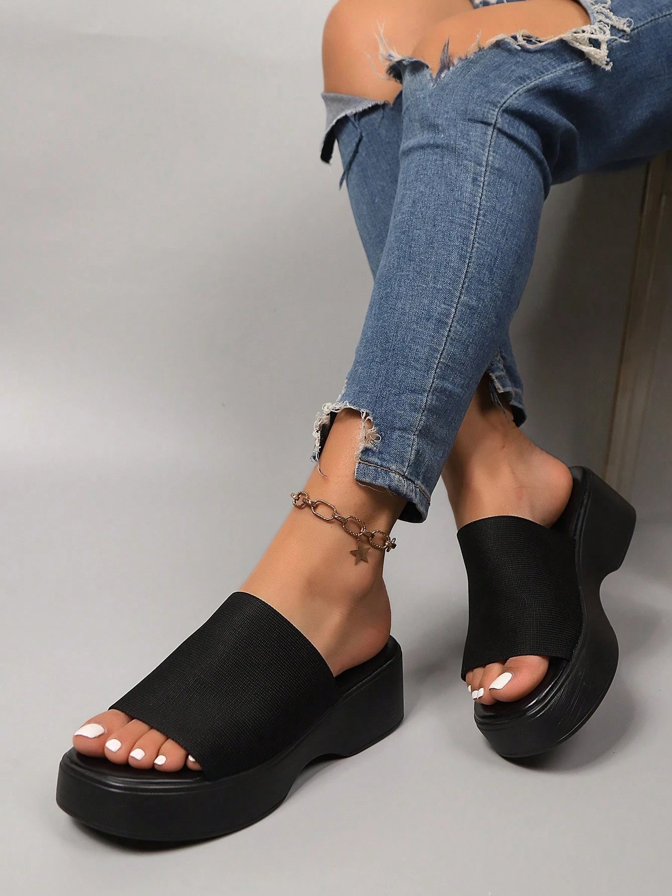 Women's Flat Strap, Flat Sandals, New Summer Thick-Soled Casual Comfortable Slip-On Sandals, Elastic Fabric Square Toe Fashion Slides, Solid Color Beach Slippers, Retro Thick-Soled Slippers
