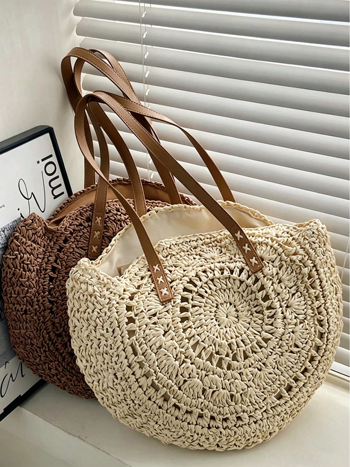 Women's Round Crochet Cutout Straw Bag,Bohemian Woven Shoulder Bag,Leather Straps,Handcrafted Textured,Summer Vacation Beach ToteBag,Summer Essentials