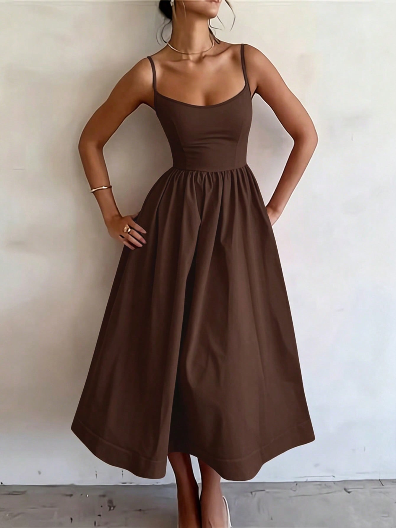 Women's Summer Elegant Coffee Color Spaghetti Strap Dress, Waist-Cinching A-Line Skirt, Suitable For Daily Wear, Dating, Outings And Vacation, Aesthetic