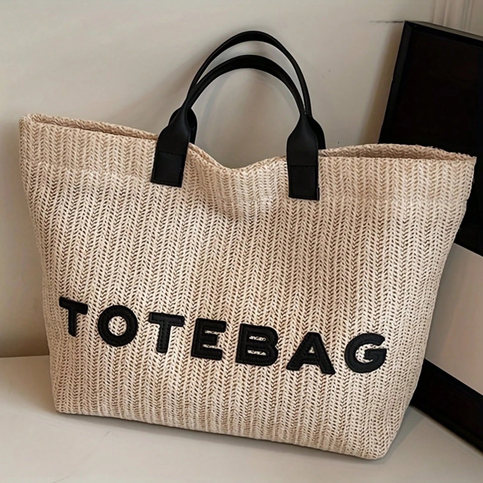 Women's Woven Handbag- Minimalist And Elegant Design, Suitable For Work, Travel, And Beach Scenes. Decorative Stitching And Fine Weaving Techniques