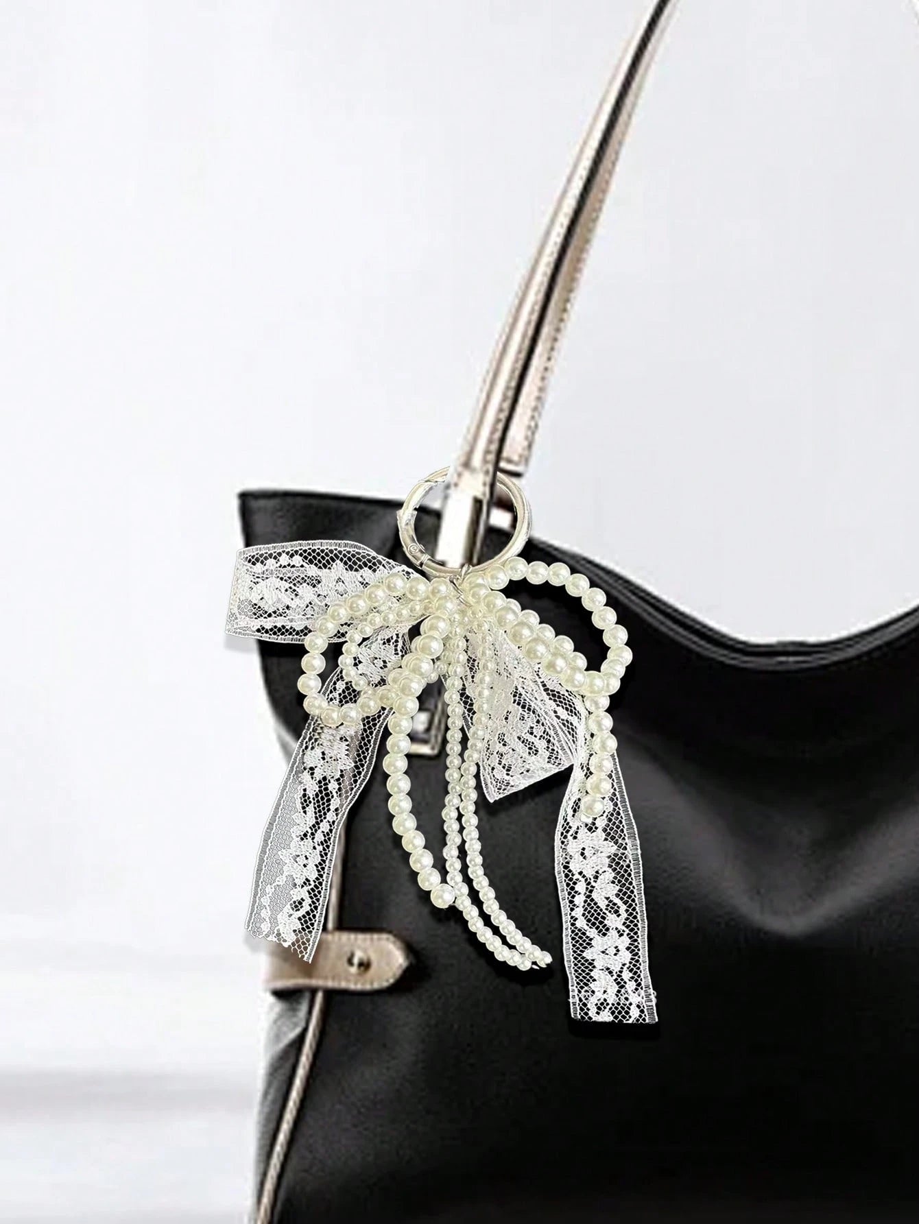 Y2K Cute Minimalist Fashion Beaded Pearl Bow, Bow Ribbon, Multi-Functional DIY Keychain/Bag Charm Set, Suitable For Couples, Women, Girls And Best Friends For Daily Wear. An Ideal Gift For Holidays.
