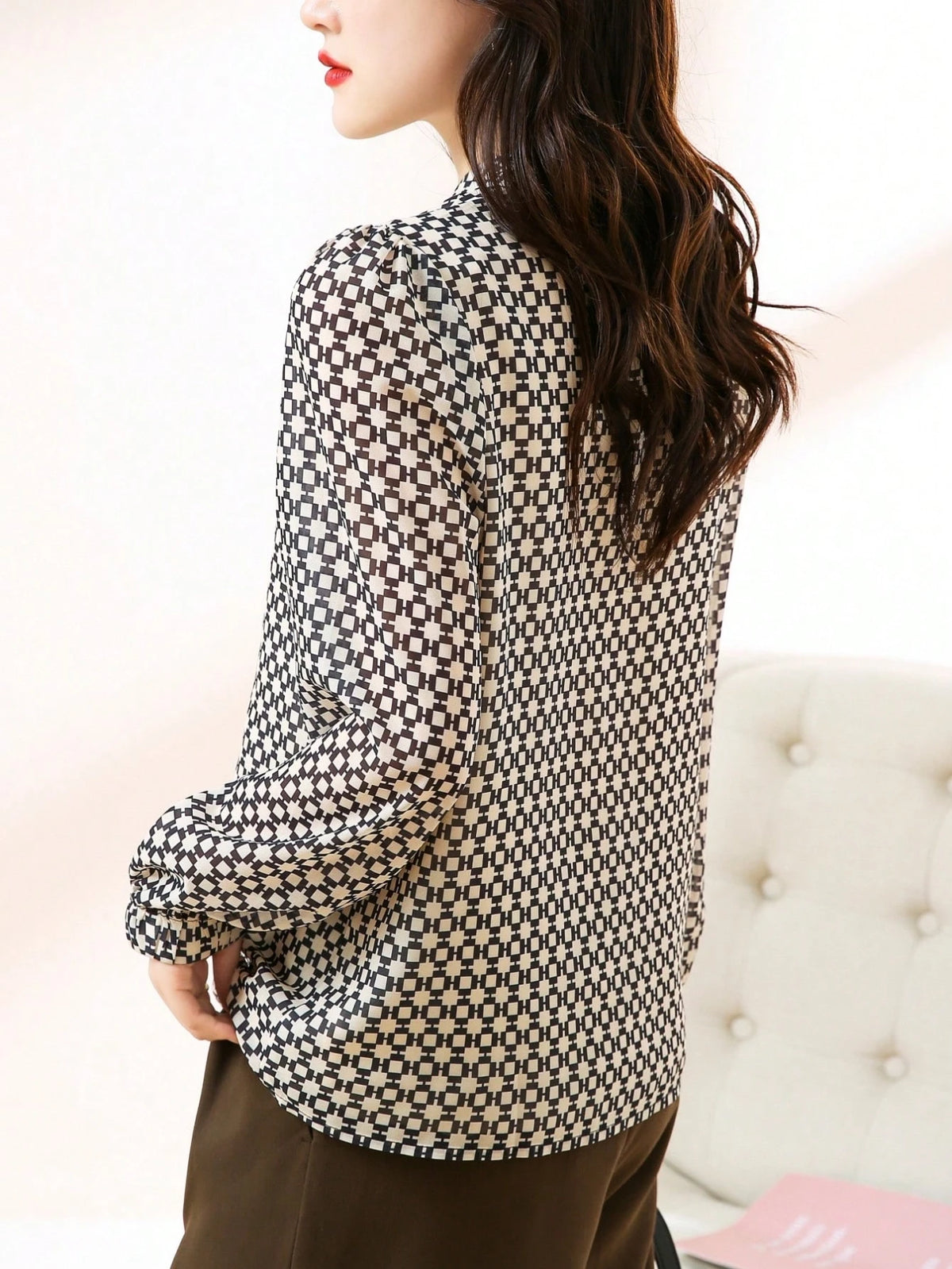 YUXIN Women's Vintage Plaid Chiffon Blouse, Stand Collar Lantern Sleeve, Casual/Light Business Wear, Breathable Fitted Fashionable Top, Spring/Summer White